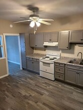 20 S Elm St in Robesonia, PA - Building Photo - Building Photo