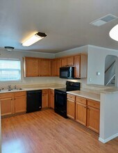 22 Sunflower Run in San Antonio, TX - Building Photo - Building Photo
