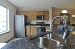 South West Side Apartments For Rent Madison Wi Province Hill Apartments