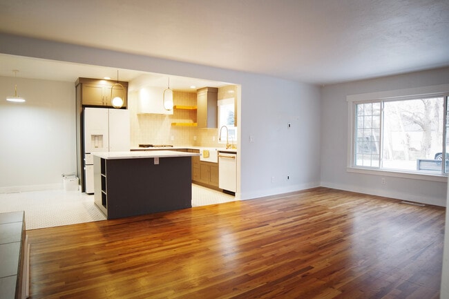 4811 W Rose Hl St in Boise, ID - Building Photo - Building Photo