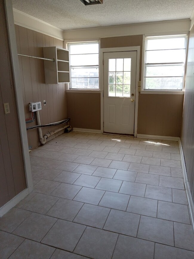 400 S West St in Morrilton, AR - Building Photo - Building Photo
