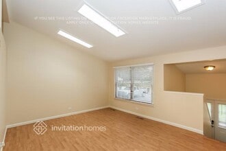 42 Holly Dr in Crystal Lake, IL - Building Photo - Building Photo