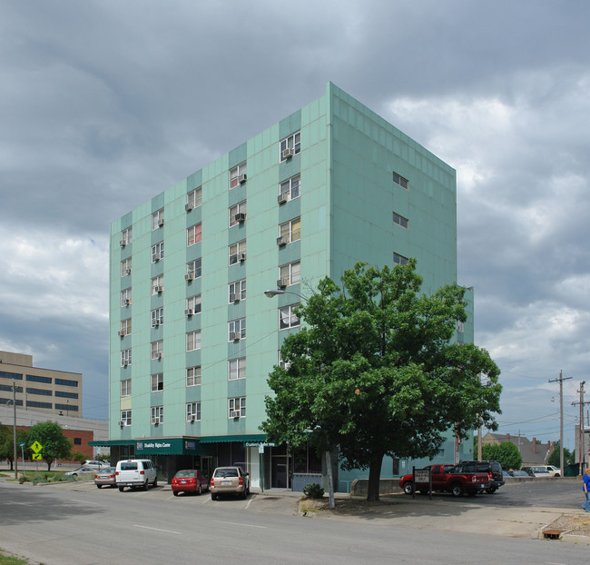 Village at Old Town in Topeka, KS - Foto de edificio - Building Photo