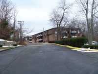 Chateau Estates in Taunton, MA - Foto de edificio - Building Photo