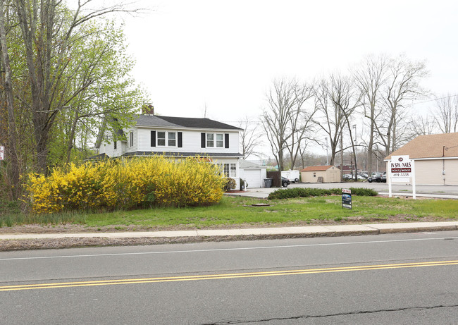 159 Boston Post Rd in East Lyme, CT - Building Photo - Building Photo