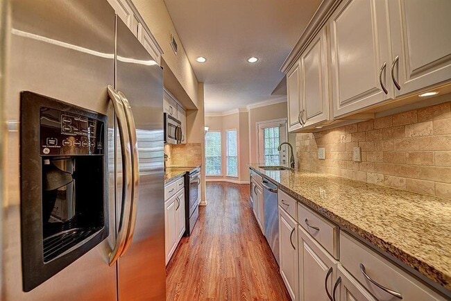 1901 Post Oak Park Dr in Houston, TX - Building Photo - Building Photo