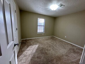 505 Resimont Dr in Russellville, AR - Building Photo - Building Photo