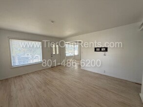 556 Navajo St in Salt Lake City, UT - Foto de edificio - Building Photo