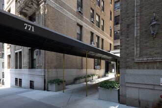 771 W End Ave in New York, NY - Building Photo - Building Photo