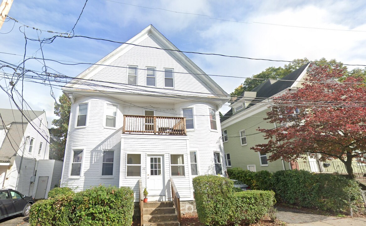 32 Gordon St, Unit 3 in Boston, MA - Foto de edificio