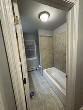 217 Hollywood Dr in Hamilton Township, NJ - Building Photo - Building Photo