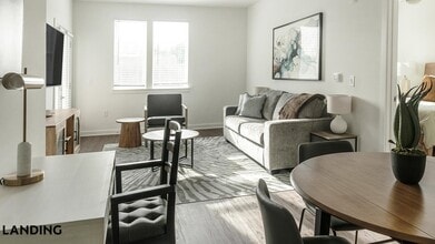 2110 Birkhall St in Raleigh, NC - Foto de edificio - Building Photo