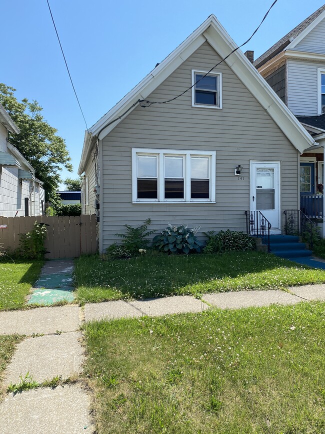 141 Fleming St | Rentals in Buffalo, NY