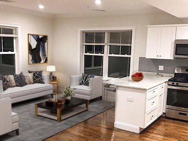 3381R Washington St, Unit 2 in Boston, MA - Foto de edificio - Building Photo