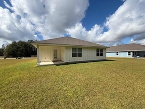 3040 Heritage Plantation Blvd in Laurel Hill, FL - Building Photo - Building Photo