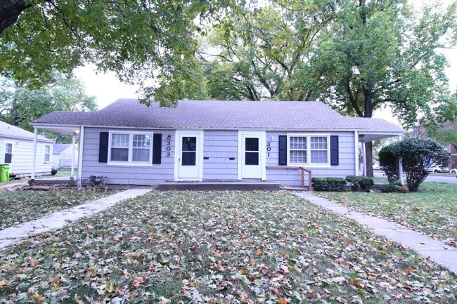 property at 301 E 27th Ave