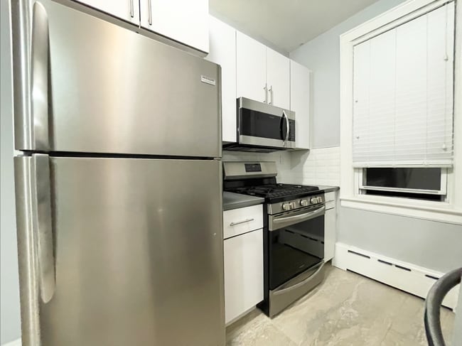 3212 23rd St, Unit 3