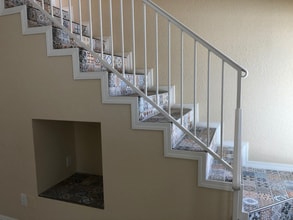 365 Victoria St in Costa Mesa, CA - Building Photo - Building Photo