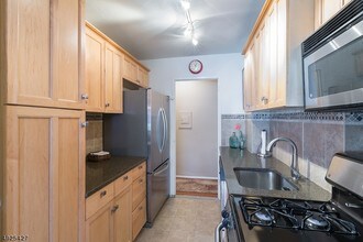 10 Huron Ave-Unit -14C in Jersey City, NJ - Building Photo - Building Photo