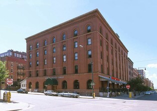 1634 18th St in Denver, CO - Foto de edificio - Building Photo