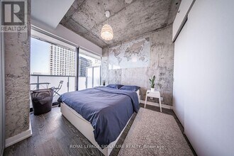 11 Charlotte St in Toronto, ON - Building Photo - Building Photo