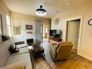 1485 Murrelet Dr in Redmond, OR - Building Photo - Building Photo