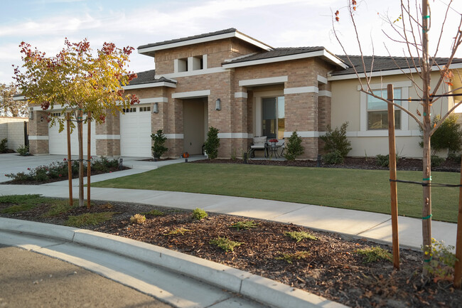 3300 Ashley Ct in Bakersfield, CA - Foto de edificio - Building Photo