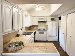 6287 Pockrus Page Rd in Denton, TX - Building Photo - Building Photo