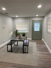 7014 Glenview Dr in Tampa, FL - Building Photo - Building Photo
