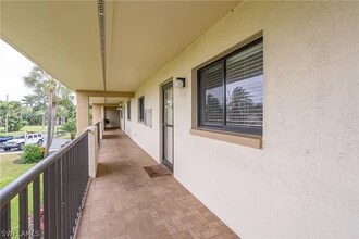 4277 Mariner Way, Unit 216 in Ft. Myers, FL - Building Photo - Building Photo