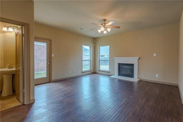 2937 Fontana in Grand Prairie, TX - Building Photo - Building Photo