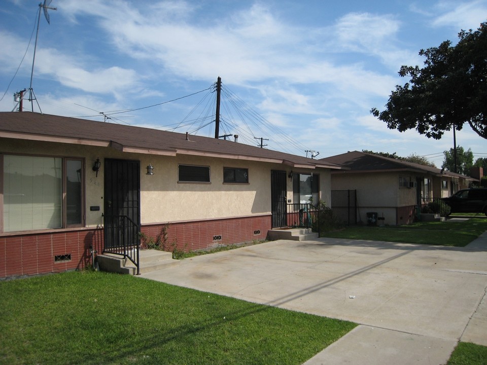 14759 Betty Jean Ave in Bellflower, CA - Building Photo