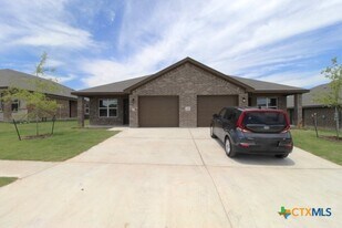 118 Wind Ridge Dr, Unit A in Copperas Cove, TX - Building Photo