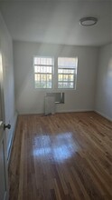 49 Wyona St in Brooklyn, NY - Building Photo - Building Photo