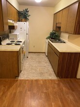 S70W14965 Cornell Cir in Muskego, WI - Building Photo - Building Photo