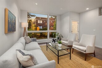 724 Belmont Pl E in Seattle, WA - Building Photo - Building Photo