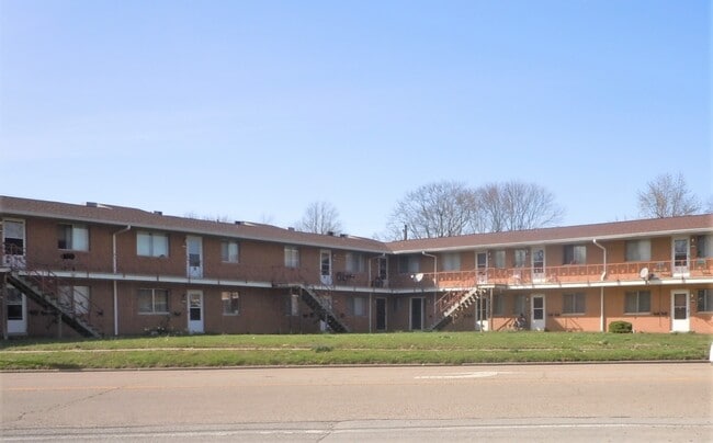 property at 605 St Louis Rd