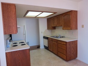 1025 E Gentile St, Unit 1025 in Layton, UT - Building Photo - Building Photo