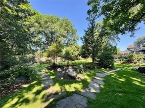 3 Edina Ct in Minneapolis, MN - Building Photo - Building Photo