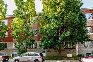 2134 Hingston Av in Montréal, QC - Building Photo