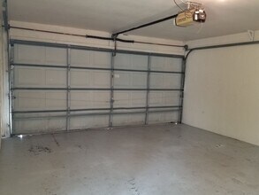 1436 SE 33rd Terrace in Cape Coral, FL - Building Photo - Building Photo