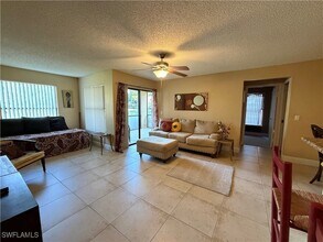 2070 Arbour Walk Cir, Unit 3214 in Naples, FL - Building Photo - Building Photo