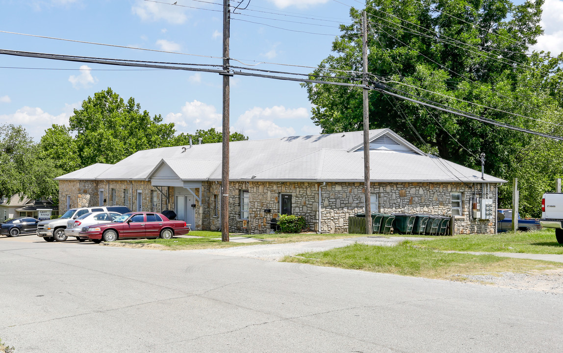 Grey Stone Apartments in Sand Springs, OK - Foto de edificio