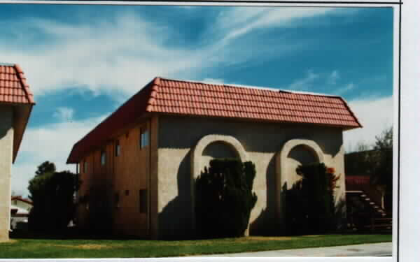 1720 Cordoba Ln in Las Vegas, NV - Foto de edificio - Building Photo