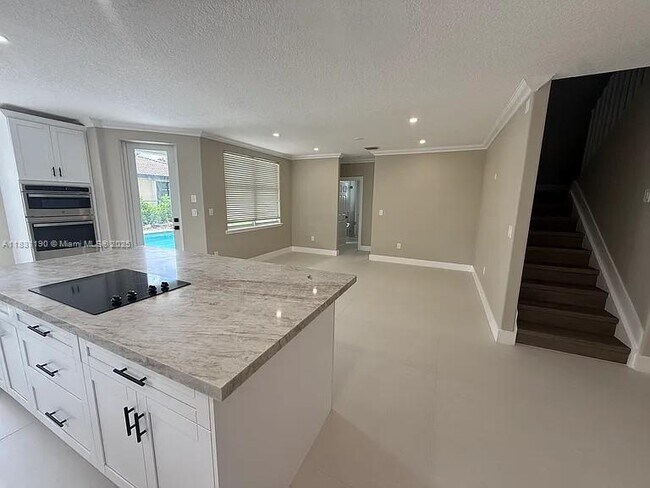 12427 SW 121st Ave in Miami, FL - Building Photo - Building Photo