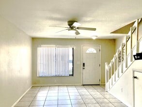 12326 Fox Hound Ct in Orlando, FL - Building Photo - Building Photo