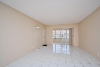 14579 Canalview Dr in Delray Beach, FL - Building Photo - Building Photo