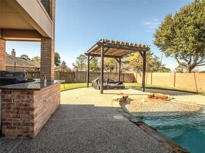 2802 Silhouette Bay Dr in Pearland, TX - Building Photo - Building Photo