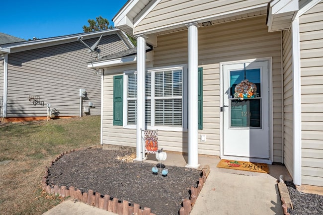 129 Merowey Ct in Chapin, SC - Foto de edificio - Building Photo