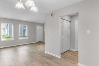 1386 Sierra Dr in Virginia Beach, VA - Building Photo - Building Photo